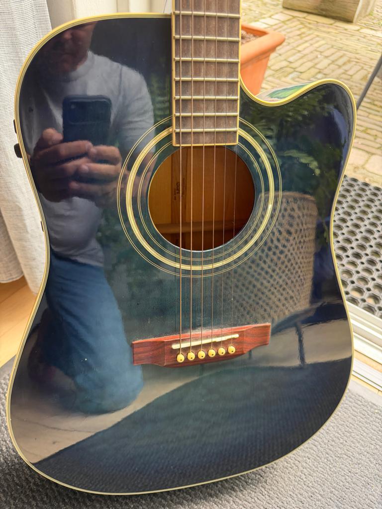 Prachtige diepblauwe CORT akoestische gitaar met Fishman EQ, Ophalen, Zo goed als nieuw, Western- of Steelstringgitaar, Met (piezo-)element