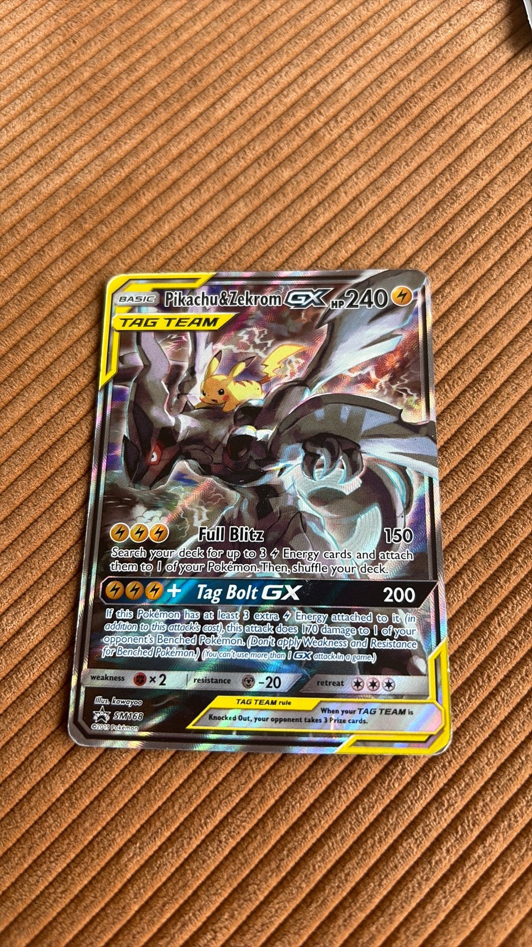 Pokemon Pikachu & Zekrom GX Promo SM168, Ophalen of Verzenden, Zo goed als nieuw