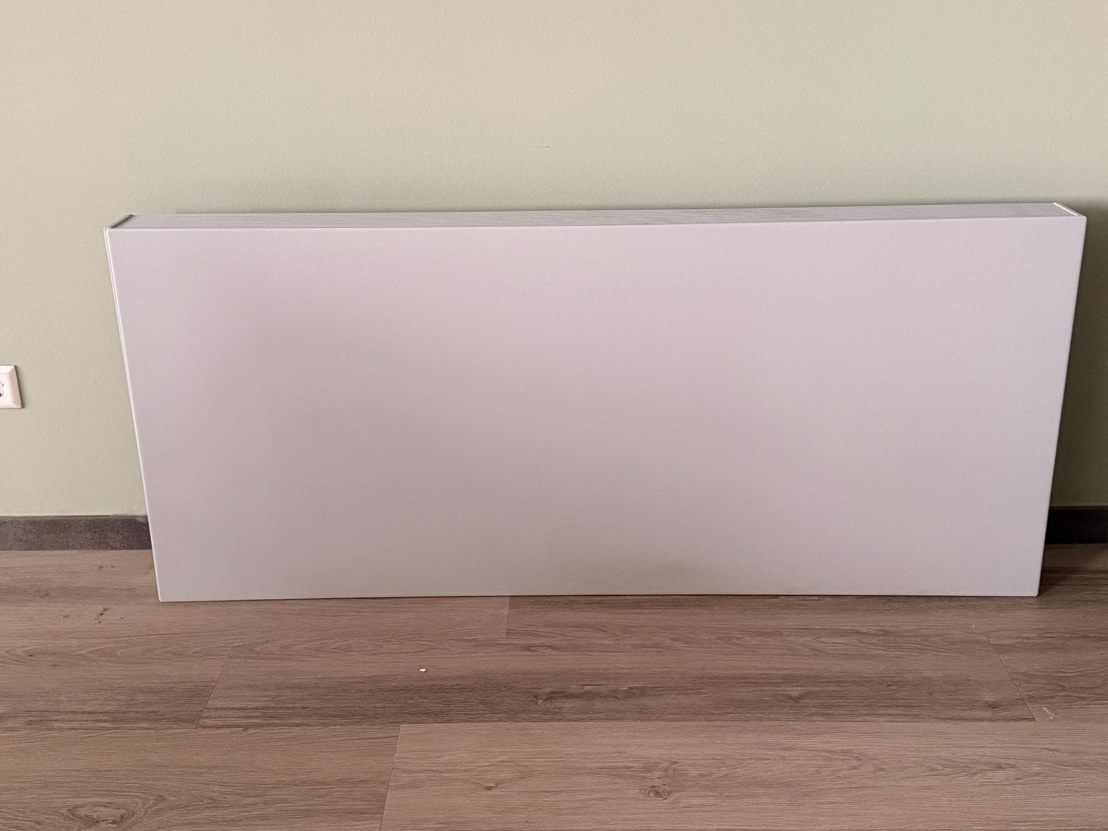 Radiatorbekleding LxHxD = 150x65x10.7, Ophalen, Zo goed als nieuw