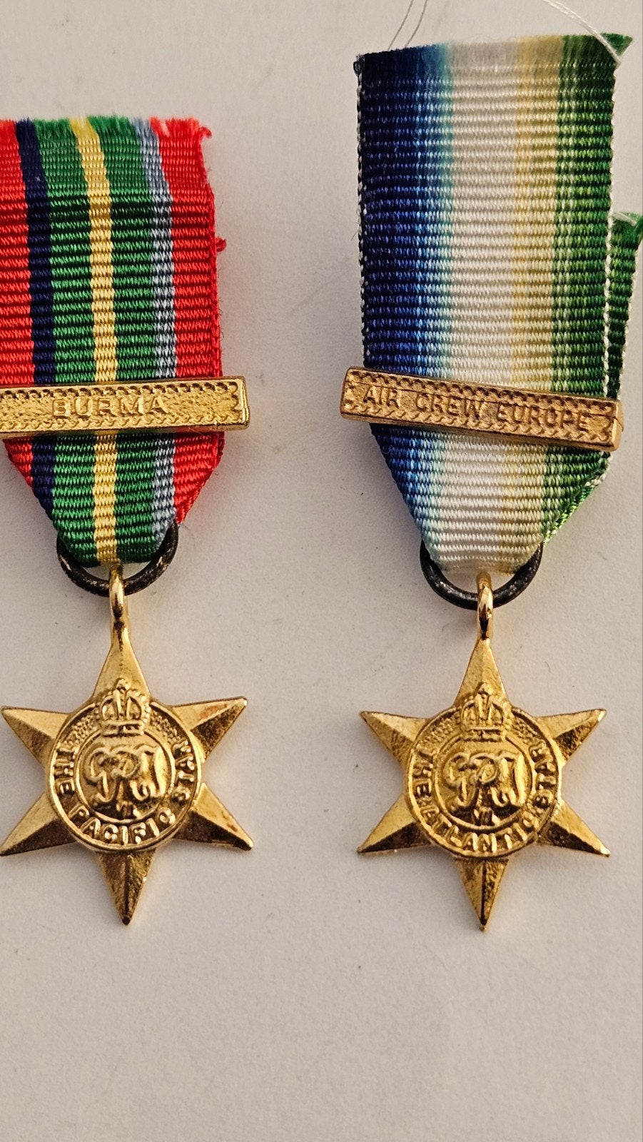 2 miniatuur campaignstars UK, beiden met gesp. WO2., Ophalen of Verzenden, Landmacht, Engeland, Lintje, Medaille of Wings