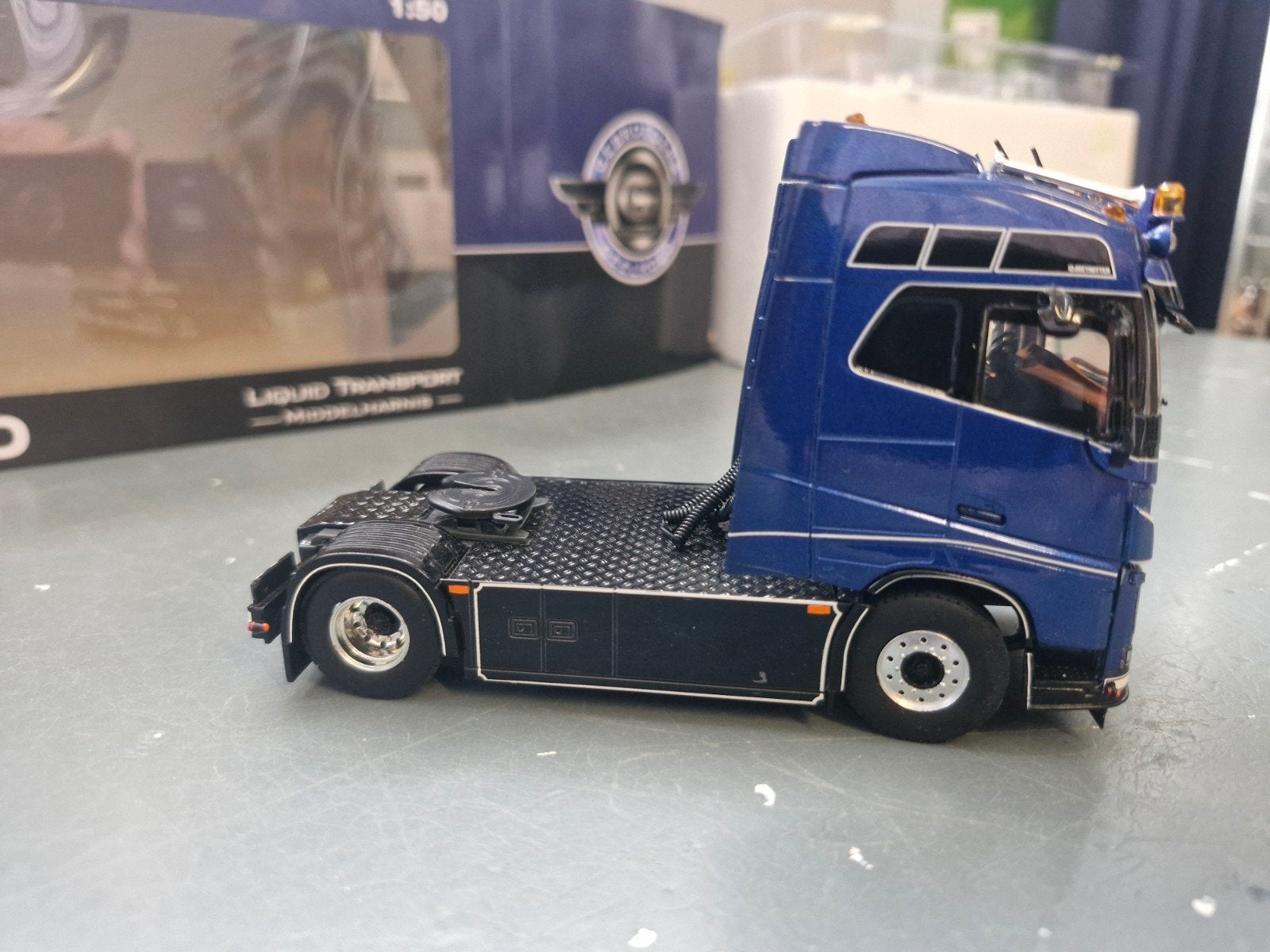 volvo FH 4 geelhoed wsi, Hobby en Vrije tijd, Ophalen of Verzenden, Zo goed als nieuw, Bus of Vrachtwagen, Wsi