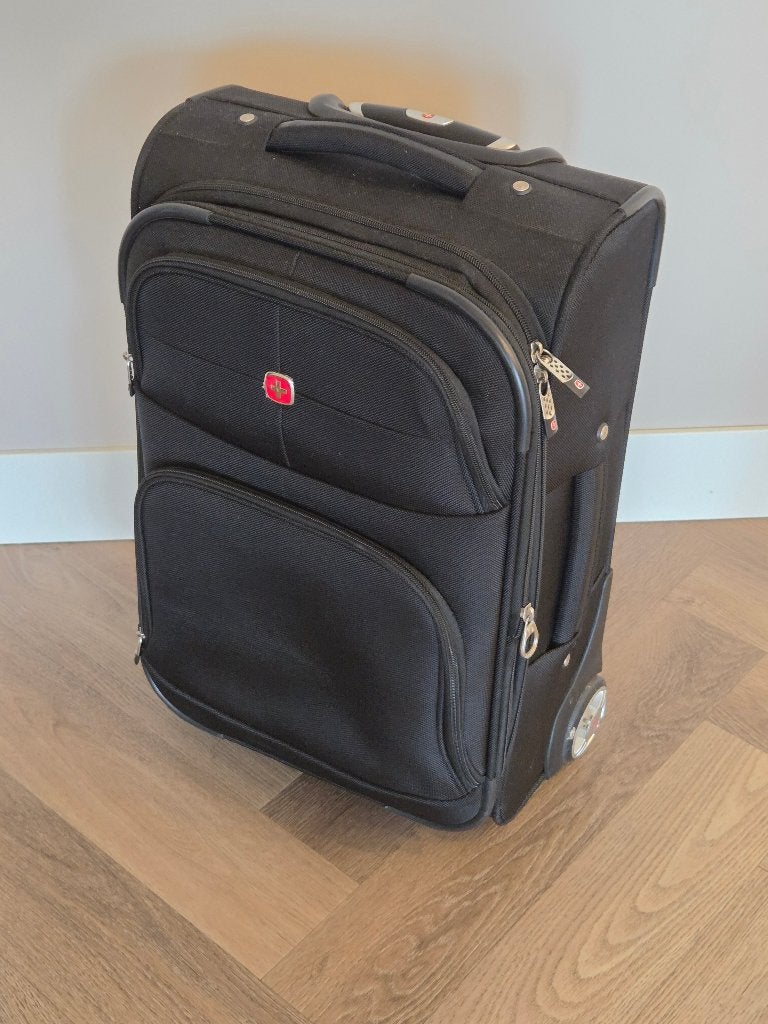 Suitcase cabin hand baggage Wenger, Ophalen, Uitschuifbare handgreep, Minder dan 50 cm, Zo goed als nieuw