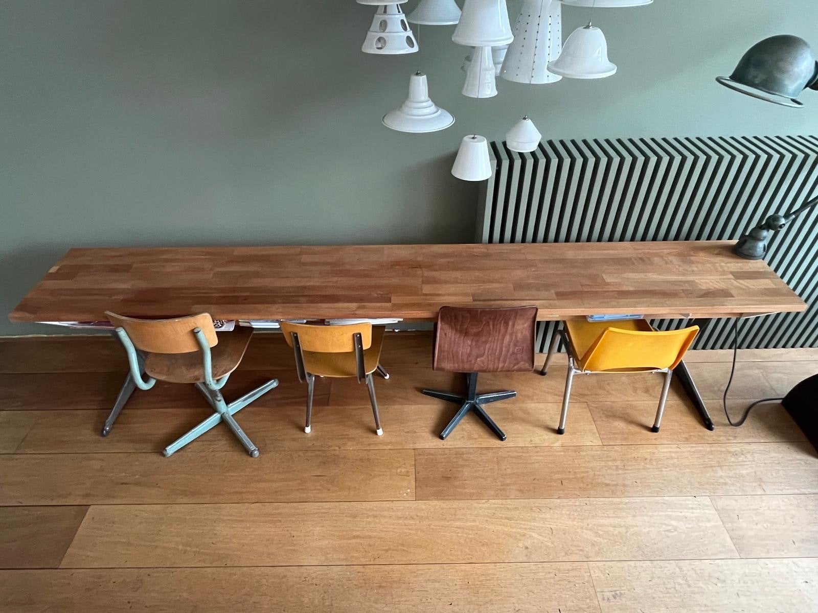 Bureau met vintage stoeltjes, Ophalen, Gebruikt