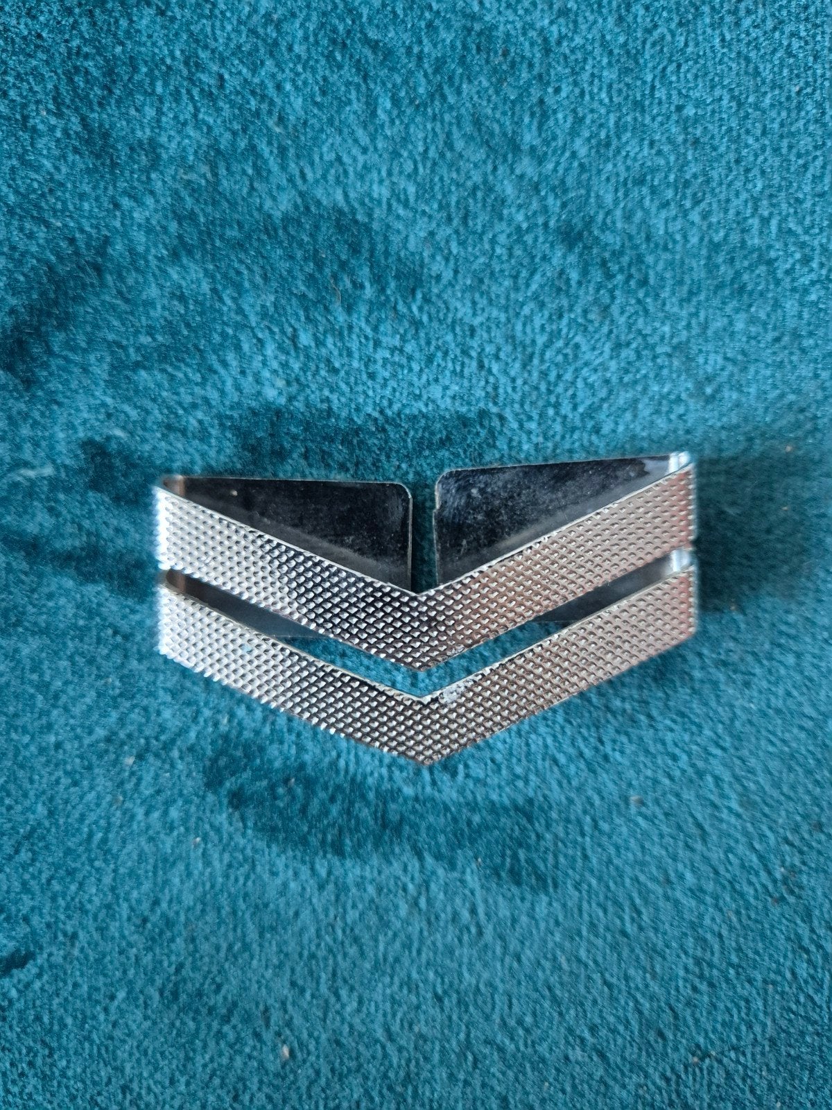 Embleem / insigne Rijkspolitie Wachtmeester, Ophalen of Verzenden, Landmacht, Nederland, Embleem of Badge