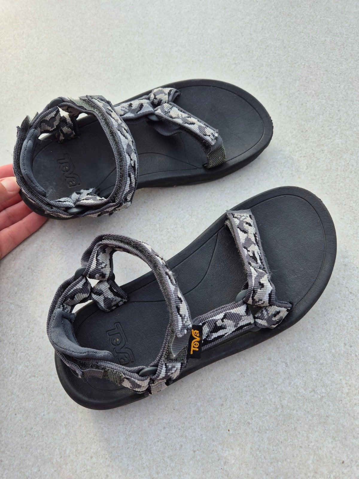 Teva sandalen maat 33/34, Ophalen, Zo goed als nieuw, Overige typen
