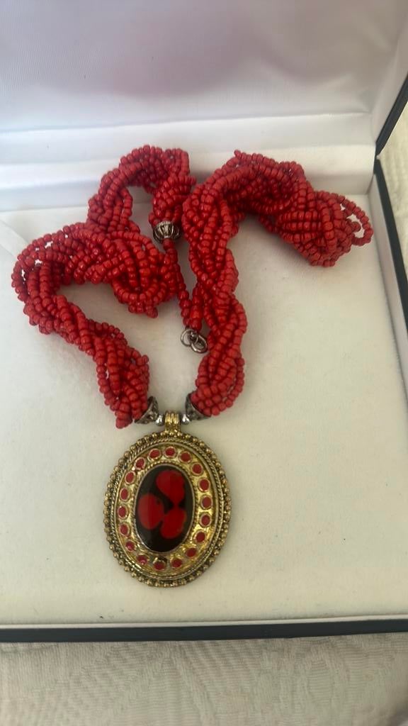 Vintage Aziatisch 50  60 jaren ketting, Ophalen of Verzenden, Zo goed als nieuw, Rood, Overige materialen