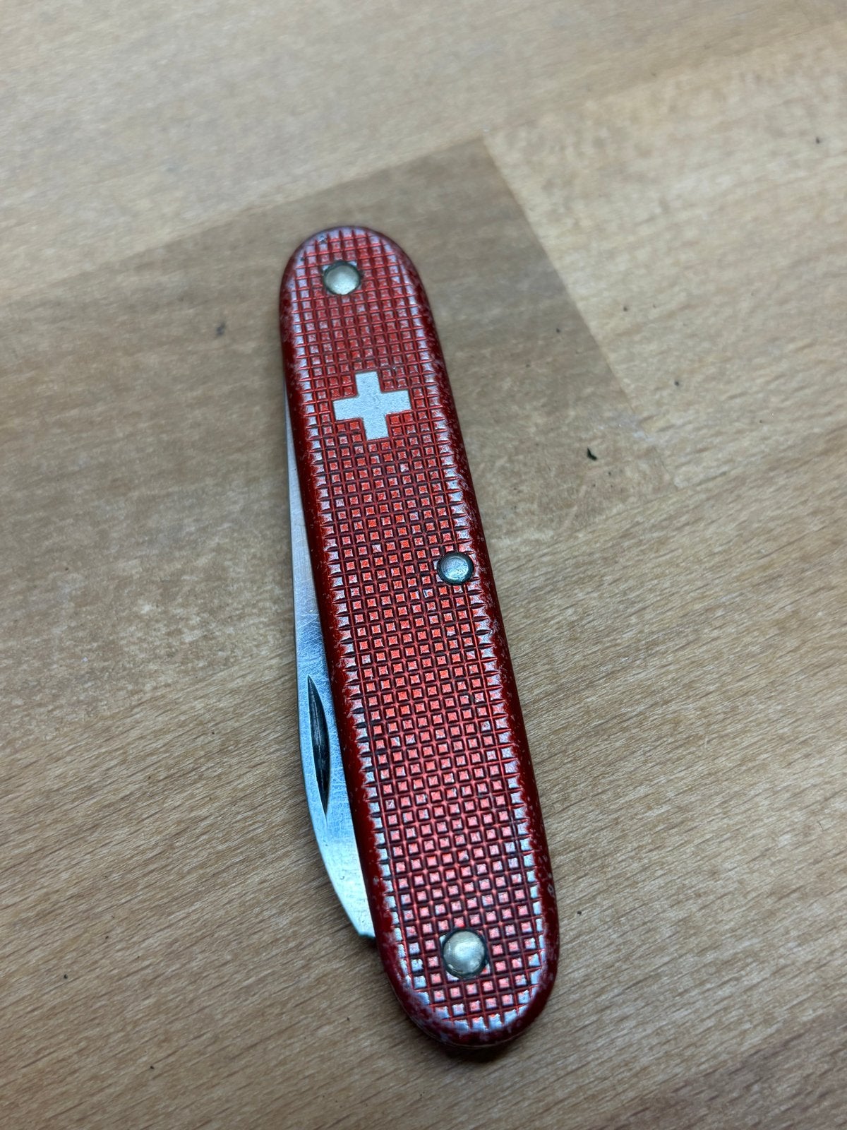 ELINOX (Victorinox) Zwitsers zakmes - Rood Alox, Gebruikt, Ophalen of Verzenden, E, E