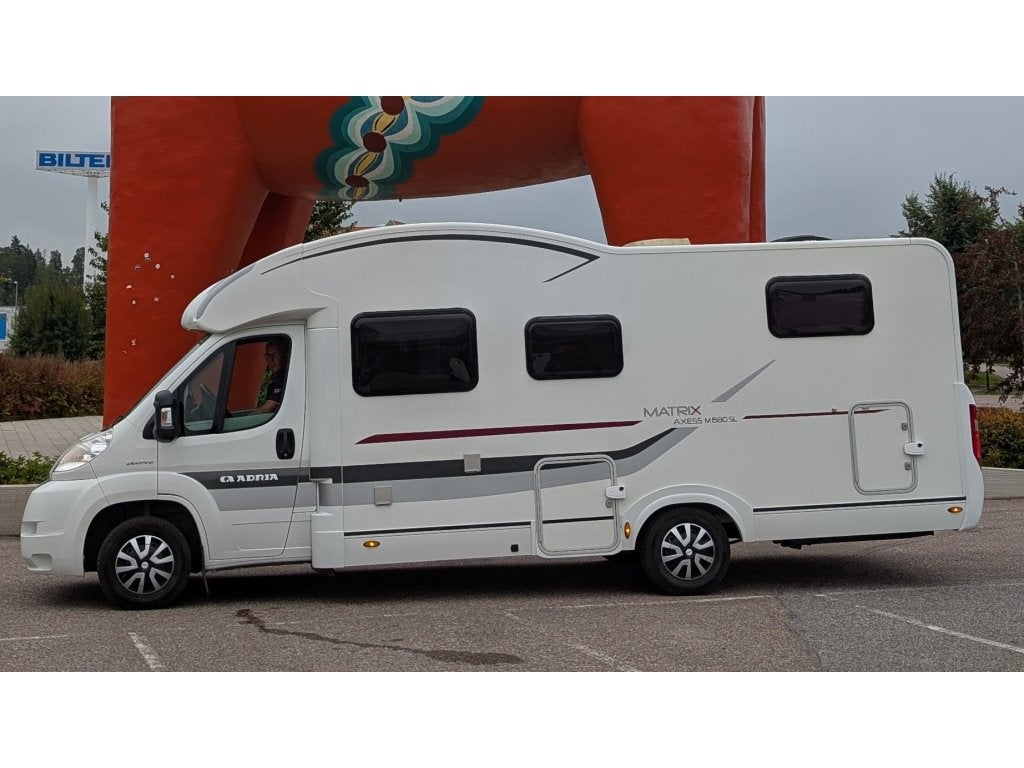 Adria matrix axess m 680 SL (1058411), Caravans en Kamperen, Campers, Chemisch toilet, Fiat, Particulier, 6 tot 7 meter