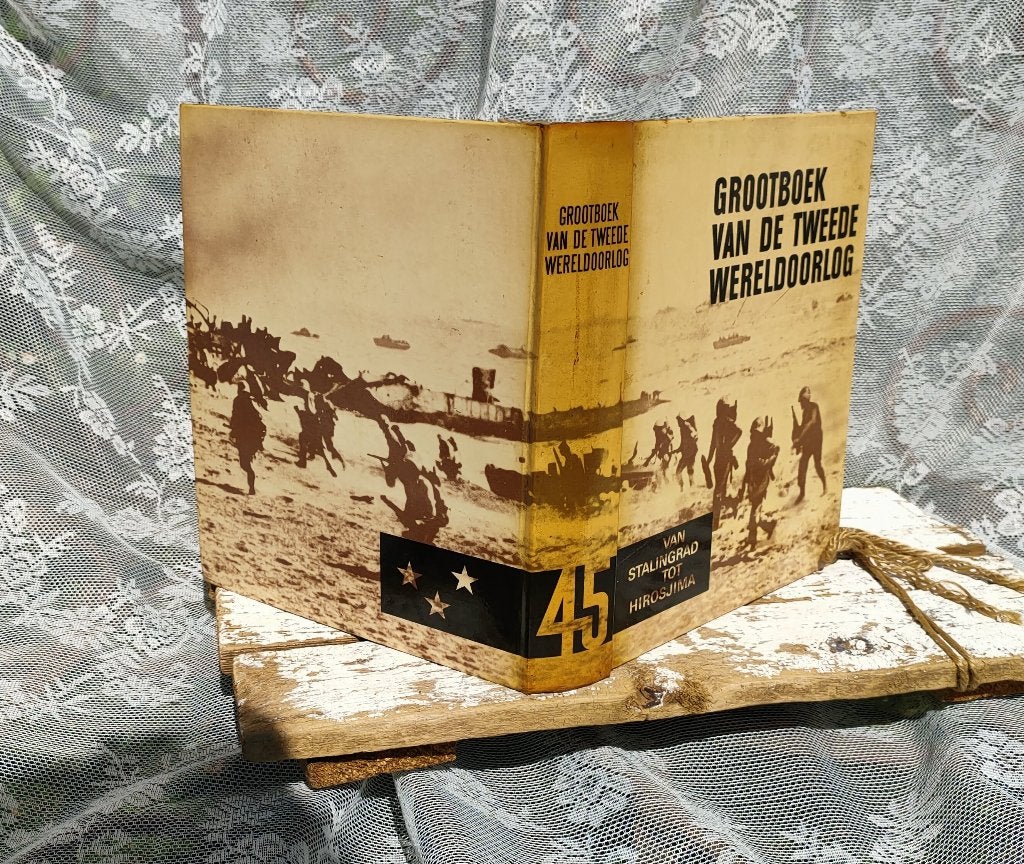 Tweede Wereldoorlog 45 / Van Stalingrad tot Hirosjima Boek, Ophalen of Verzenden, Tweede Wereldoorlog, Gelezen, Algemeen