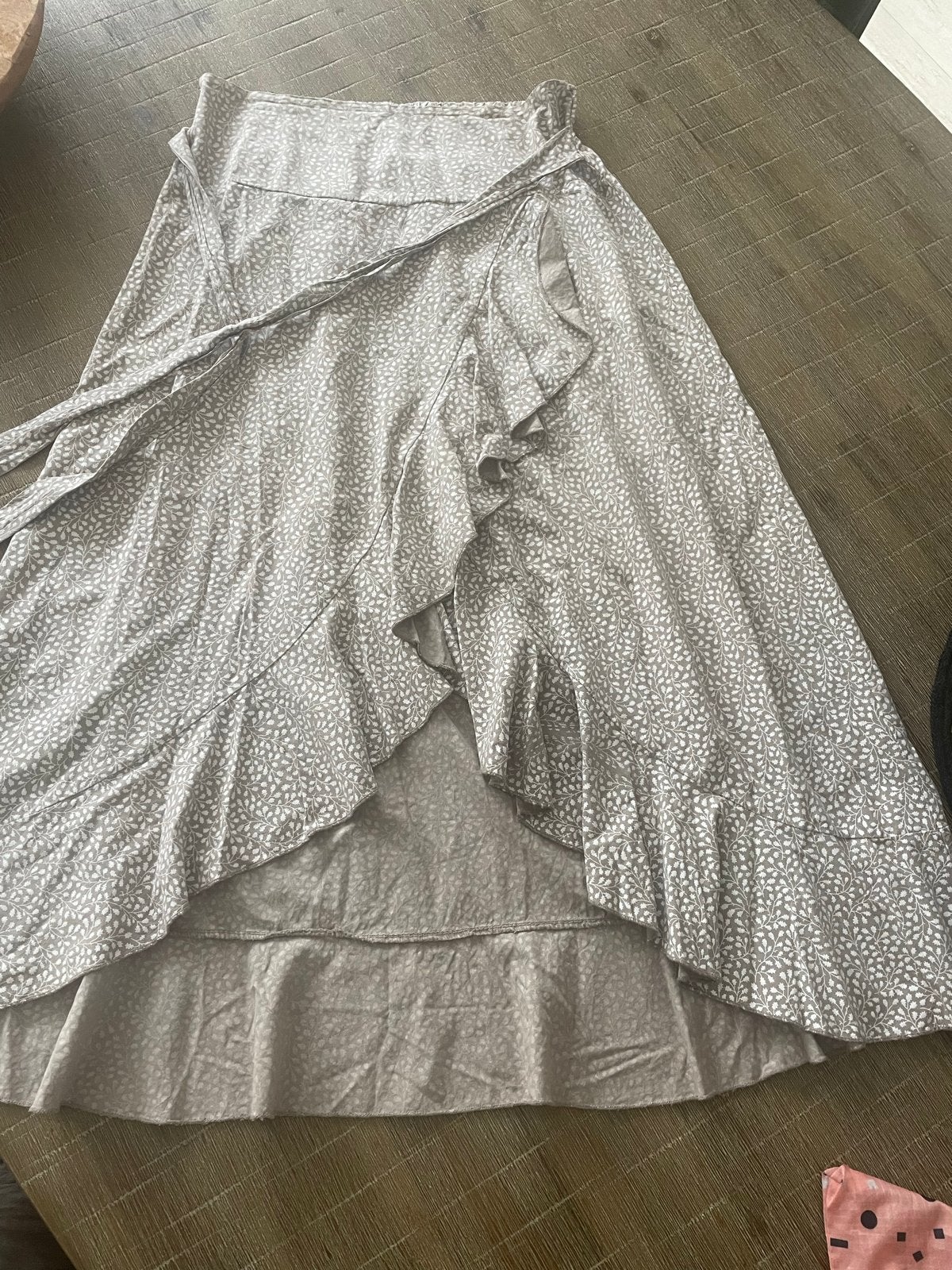 Wikkelrok met Bladprint - Maat S, Kleding | Dames, Beige, Ophalen of Verzenden, Maat 36 (S), Gedragen