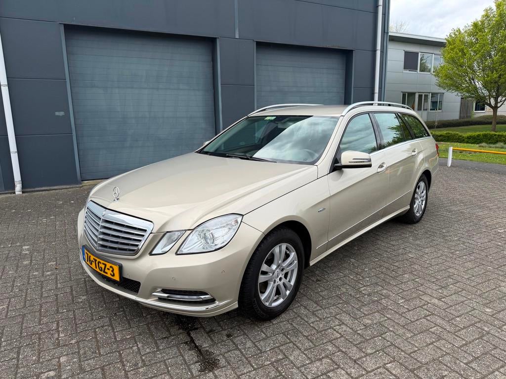 Mercedes-Benz E-klasse Estate 200 CGI Business Class Eleganc, Auto's, Mercedes-Benz, 13 km/l, Euro 5, Gebruikt, 4 cilinders