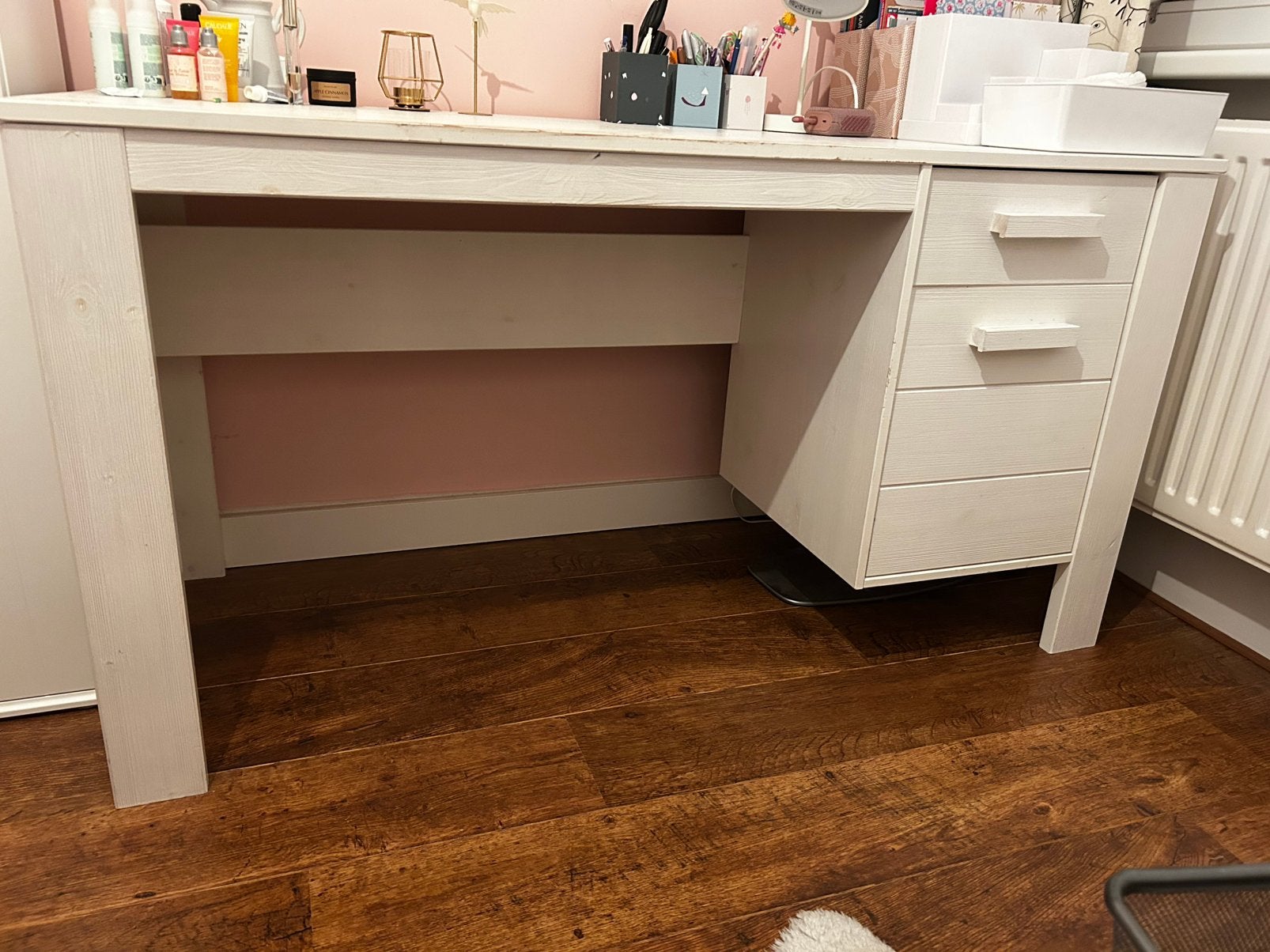 (Tiener) bureau 140x60x74 - gratis, Huis en Inrichting, Bureaus, Ophalen, Opbergruimte, Gebruikt, Schoolbureau