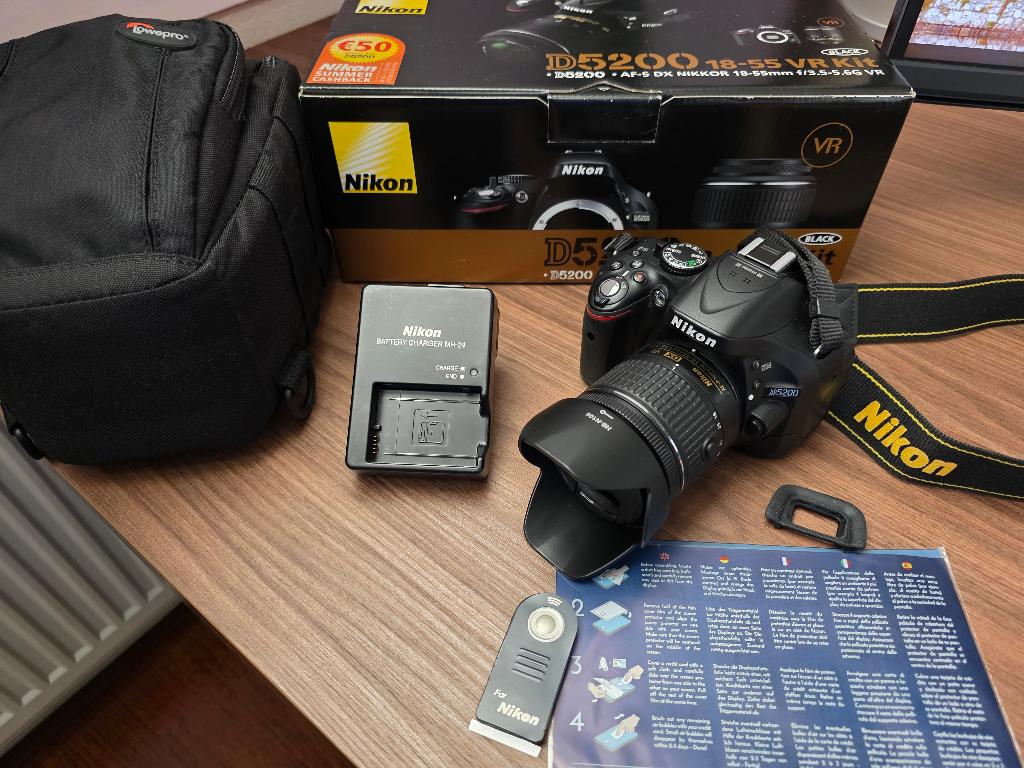 Nikon D5200 + 18-55mm + 35mm f/1.8G + accessoires, Audio, Tv en Foto, Fotocamera's Digitaal, Ophalen, Spiegelreflex, Zo goed als nieuw
