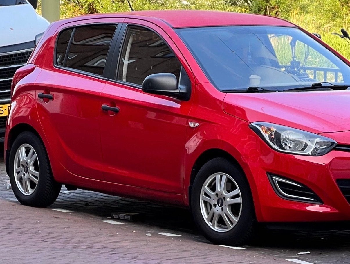 Hyundai i20 1.2 I 5-DRS 2013 Rood, Auto's, 450 kg, 31 €/maand, 4 cilinders, Bedrijf