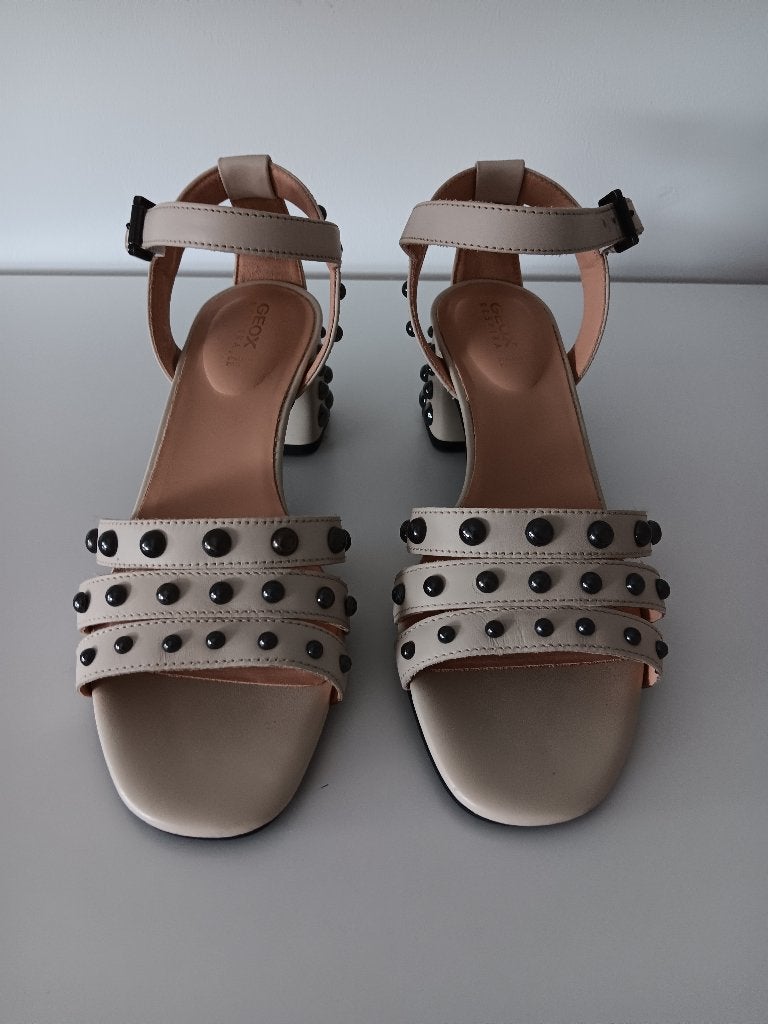 Geox beige leren zomerschoenen mt.39 *NIEUW*, Kleding | Dames, Schoenen, Schoenen met lage hakken, Beige, Nieuw, Ophalen