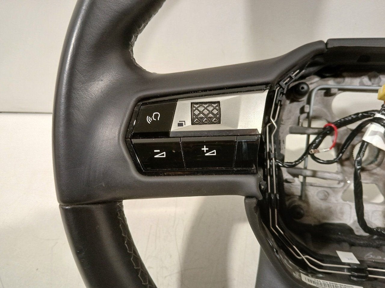 Stuur DS DS 7, Auto-onderdelen, Onderdelen@venauto.nl, Van der Ven Autorecycling B.V., Gebruikt, Ettenseweg 76, 4706 PB Roosendaal, The Netherlands