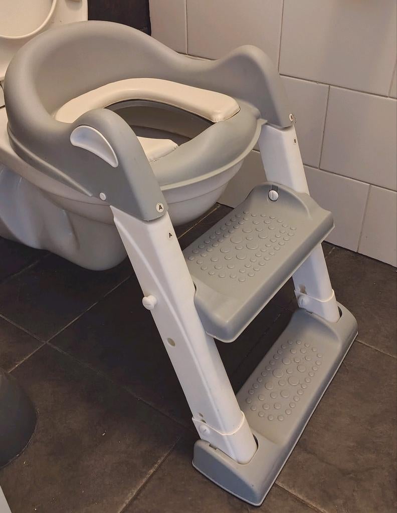 Wc verkleiner met trappetje inklapbare grijs wit, Ophalen of Verzenden, Zo goed als nieuw, Overige typen