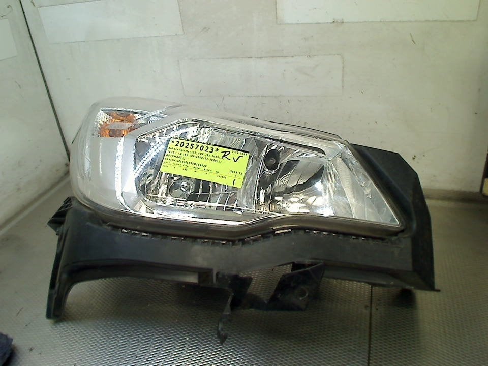 Koplamp Rechts Subaru Forester (SJ) (2013-03/..) 57707SG000, Auto-onderdelen, Subaru, Gebruikt, Subaru Deutschland GmbH, Subaru@subaru.de
