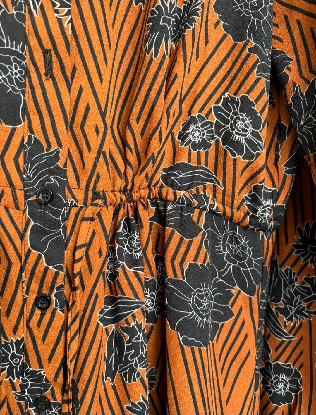 Warm bruine jurk met bloemenprint en trekkoord Shoeby L, Kleding | Dames, Maat 42/44 (L), Oranje, Ophalen of Verzenden, Boven de knie