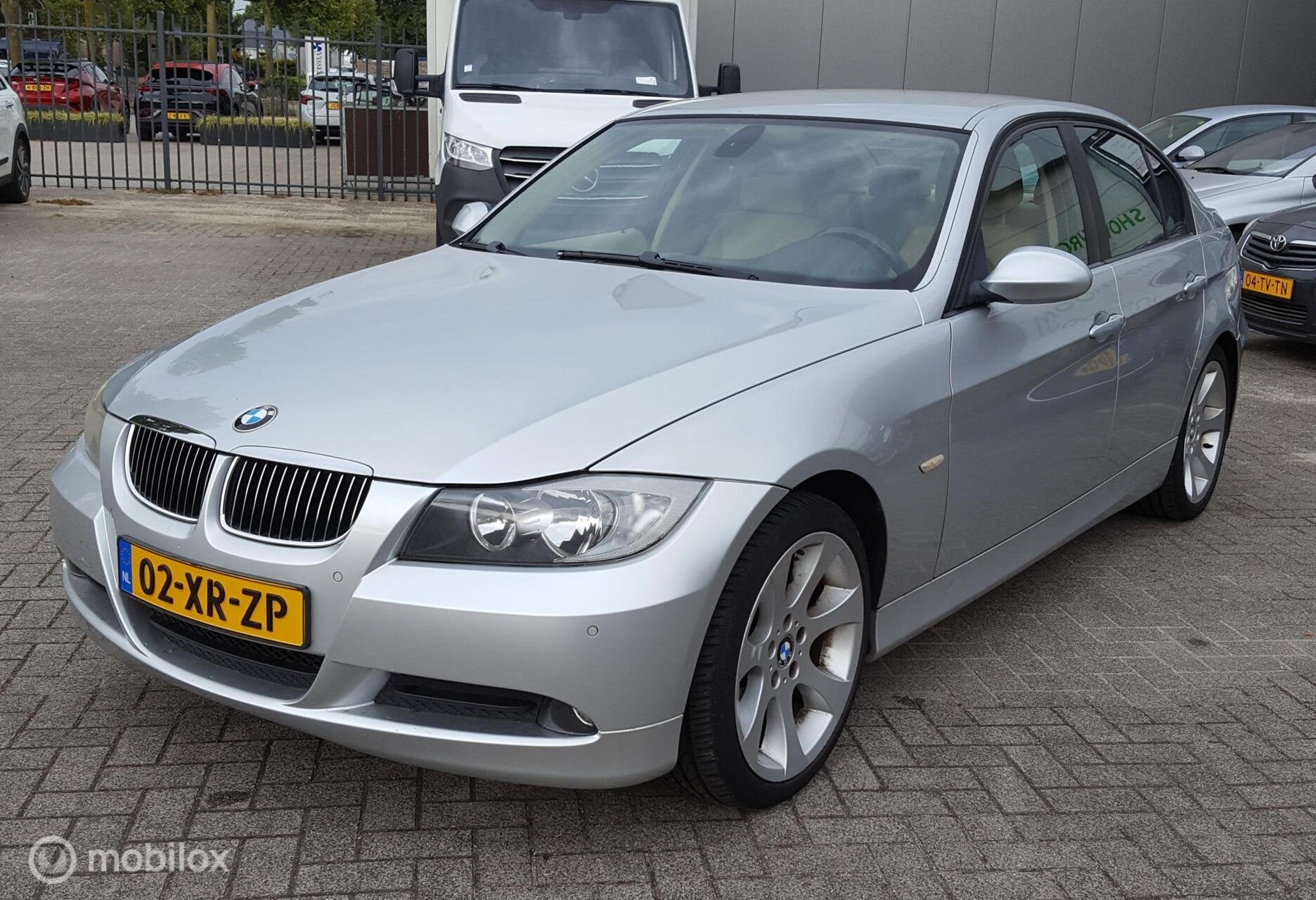 BMW 3-serie 318i Executive AUTOMAAT / 160997 KM. NAP, Auto's, BMW, Achterwielaandrijving, 4 cilinders, 129 pk, Bedrijf