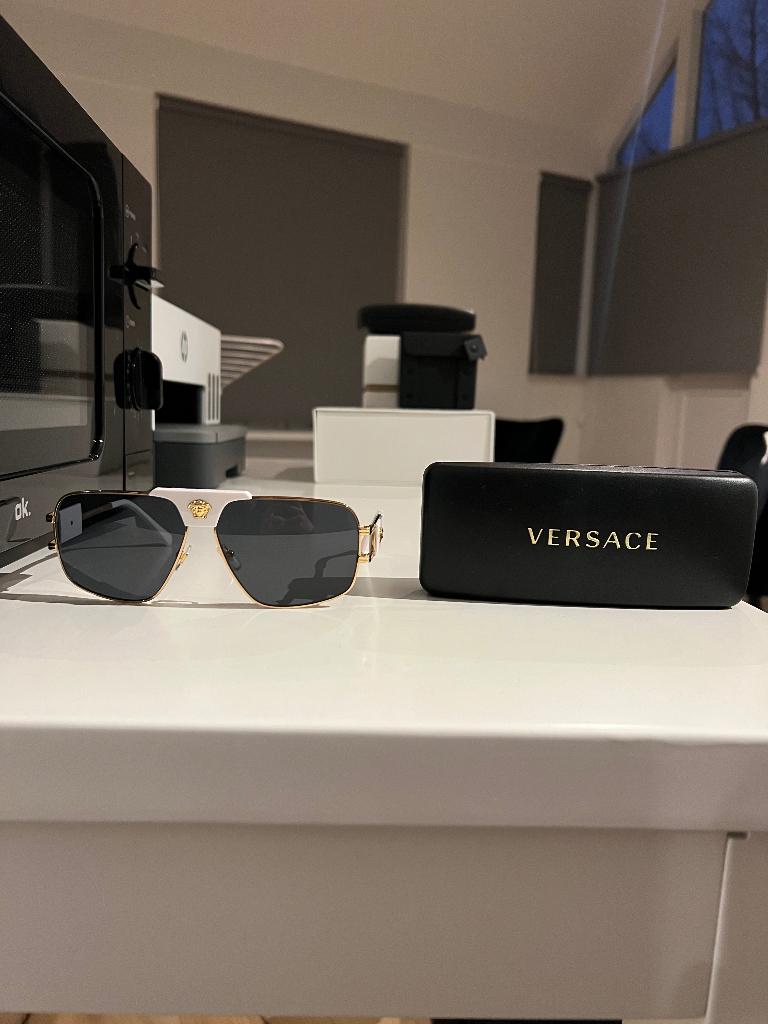 Versace, Overige merken, Zonnebril, Wit, Nieuw