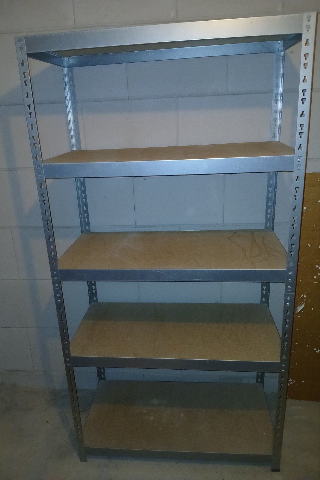 Stevige metalen stellingkast met houten planken, Ophalen, Zo goed als nieuw