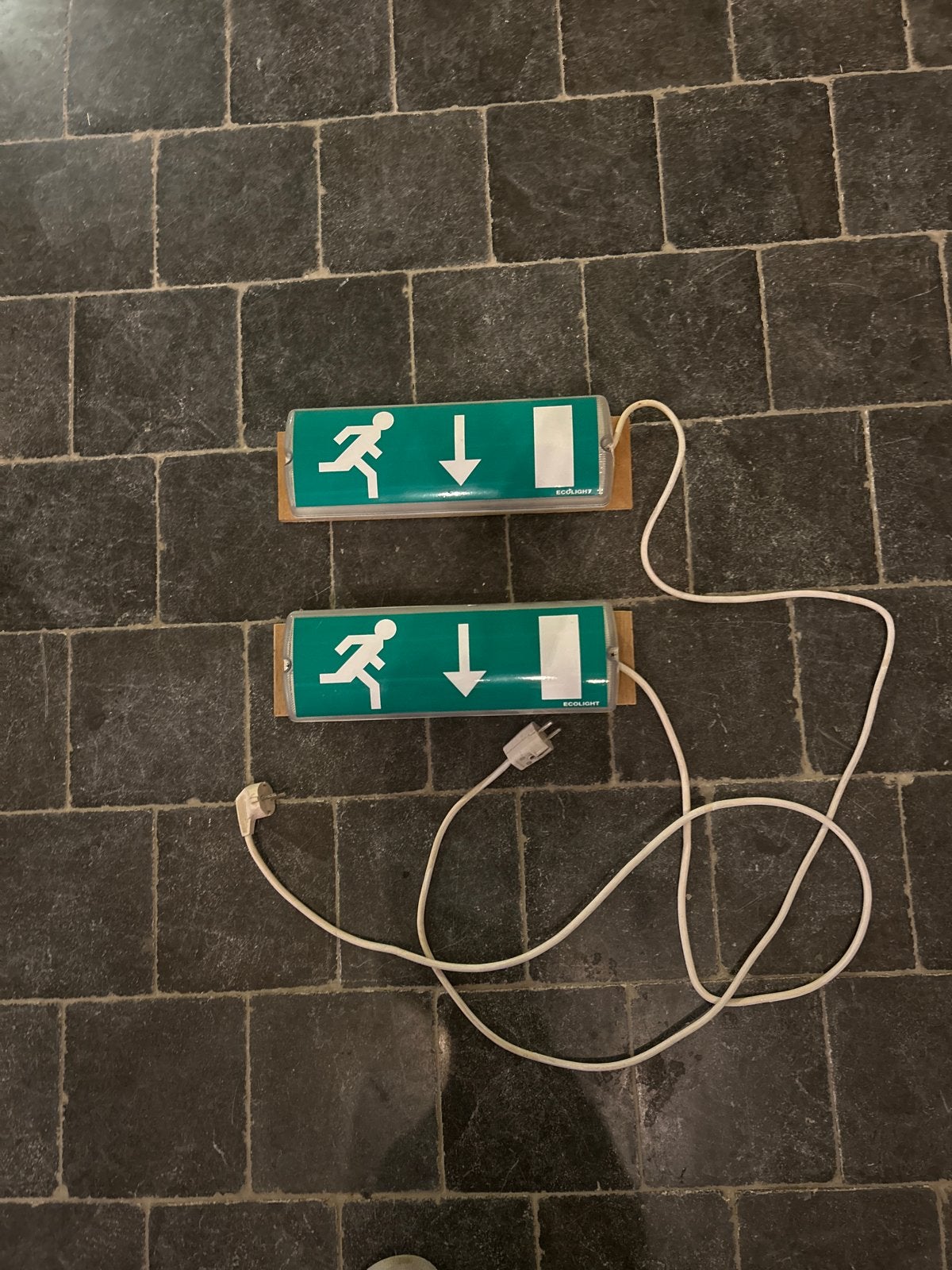 2x Noodverlichting / Vluchtwegverlichting - Ecologlight, Ophalen of Verzenden, Gebruikt, Overige merken, Overige typen