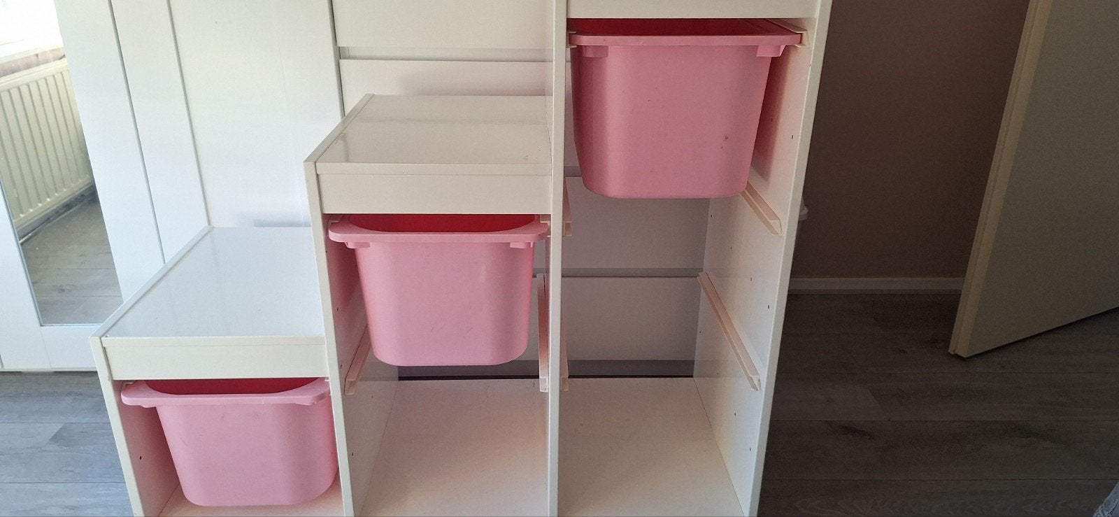 IKEA Trofast opbergkast met roze bakken, Ophalen