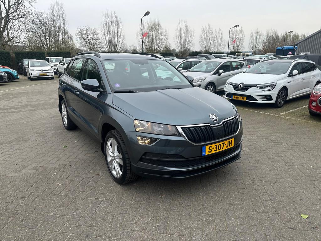 Skoda Karoq 1.0 TSI Style , carplay , pdc , 82.000 km NAP, Auto's, Skoda, Voorwielaandrijving, Gebruikt, Euro 6, 116 pk