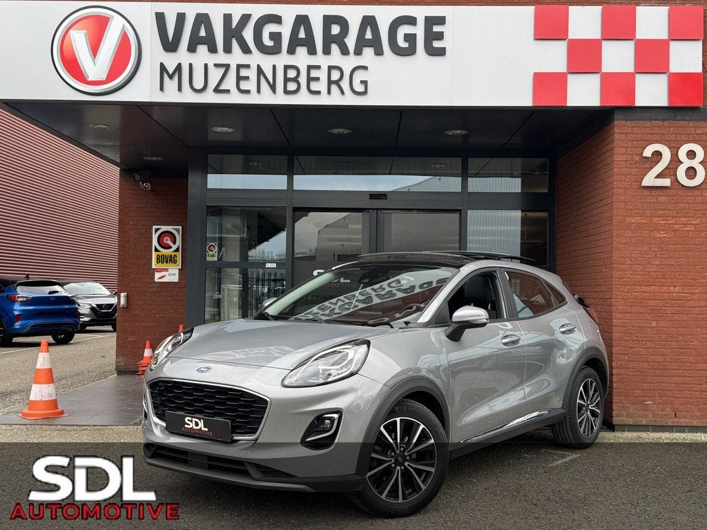 Ford Puma 1.0 EcoBoost Hybrid Titanium X // PANO SCHUIF DAK, Auto's, Voorwielaandrijving, Stof, Zwart, Overige brandstoffen