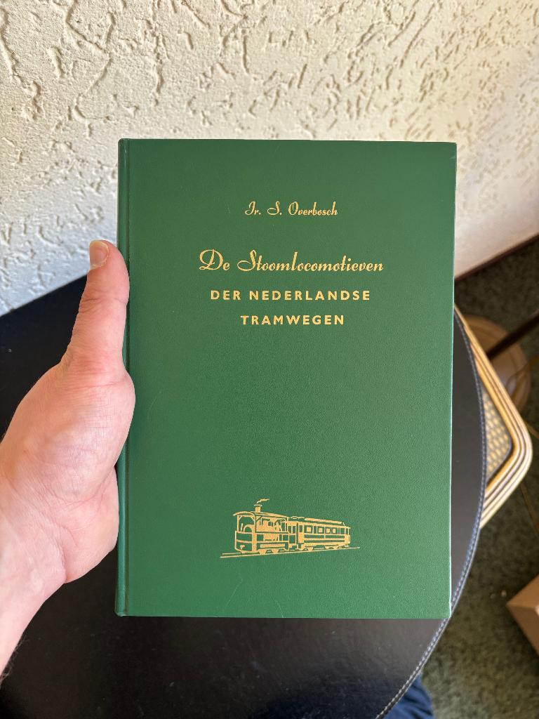 S. Overbosch - Stoomlocomotieven der Nederlandse Tramwegen, Ophalen of Verzenden, Gelezen, S. Overbosch, Trein