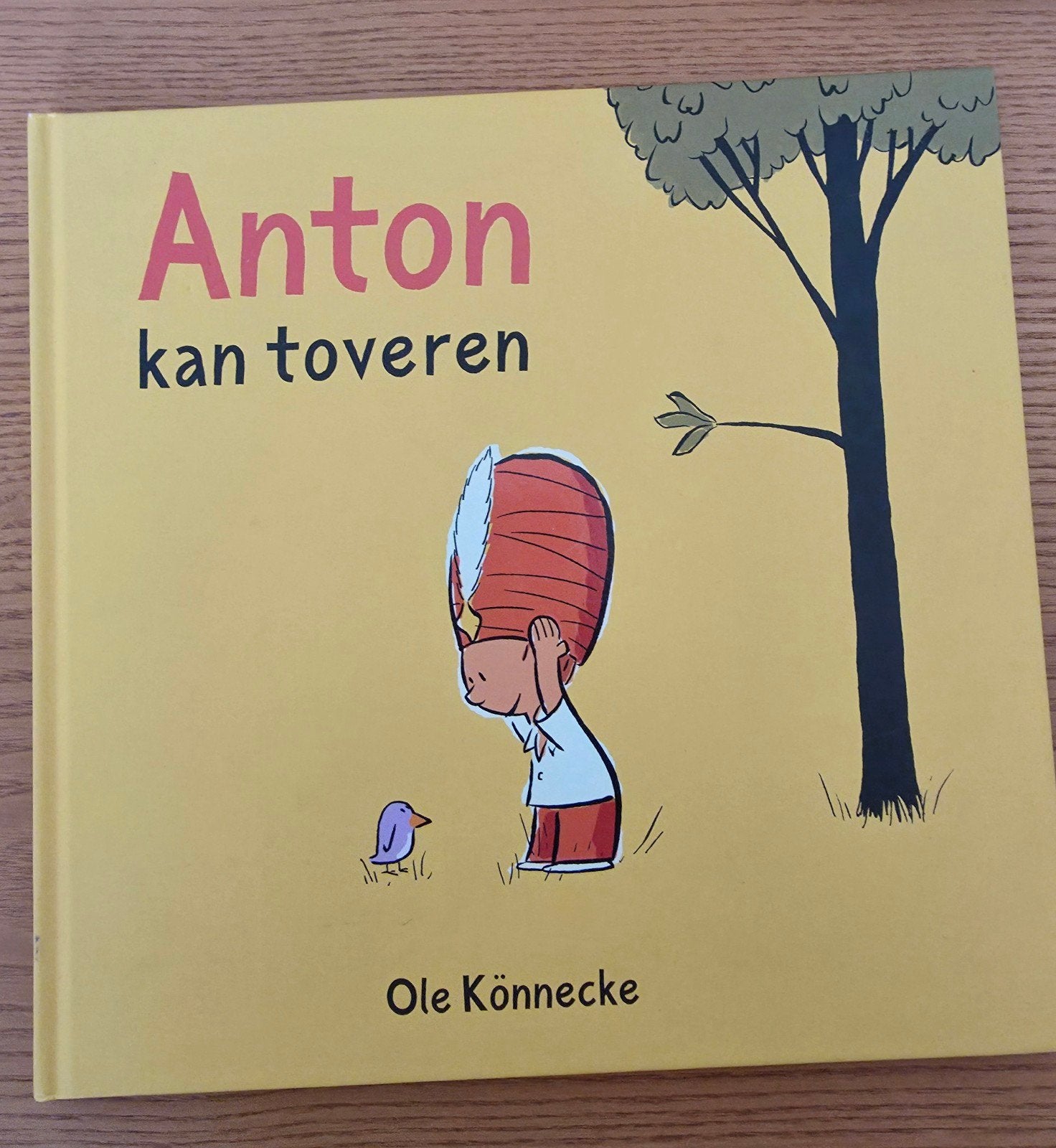 Ole Könnecke - Anton kan toveren, Boeken, Ophalen of Verzenden, Zo goed als nieuw, Ole Könnecke