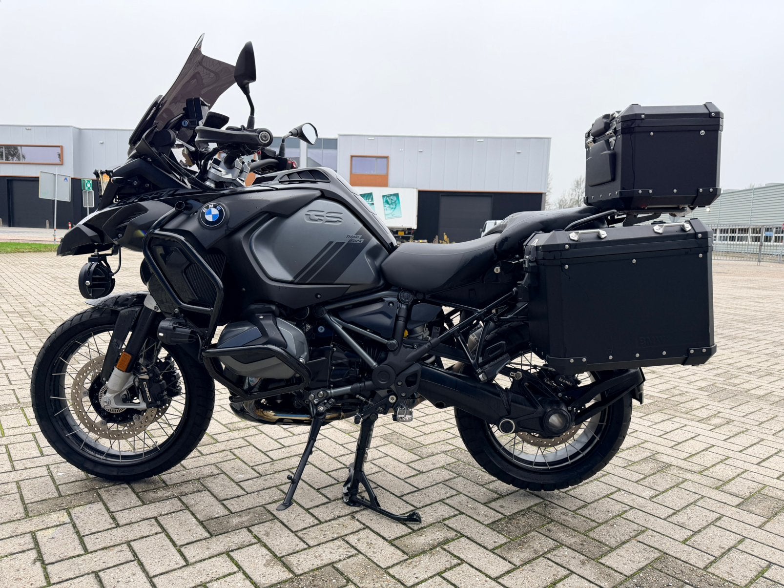 BMW R 1250 GS Adventure BOM VOL AKRA R1250gs, Motoren, Motoren | BMW, Occasion, 1254 cc, 4 cilinders, Motorrijbewijs A
