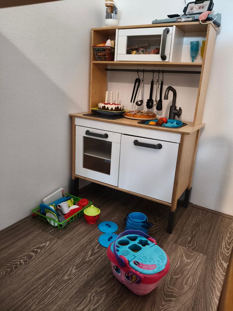 Ikea keukentje met veel! accessoires, Ophalen, Zo goed als nieuw