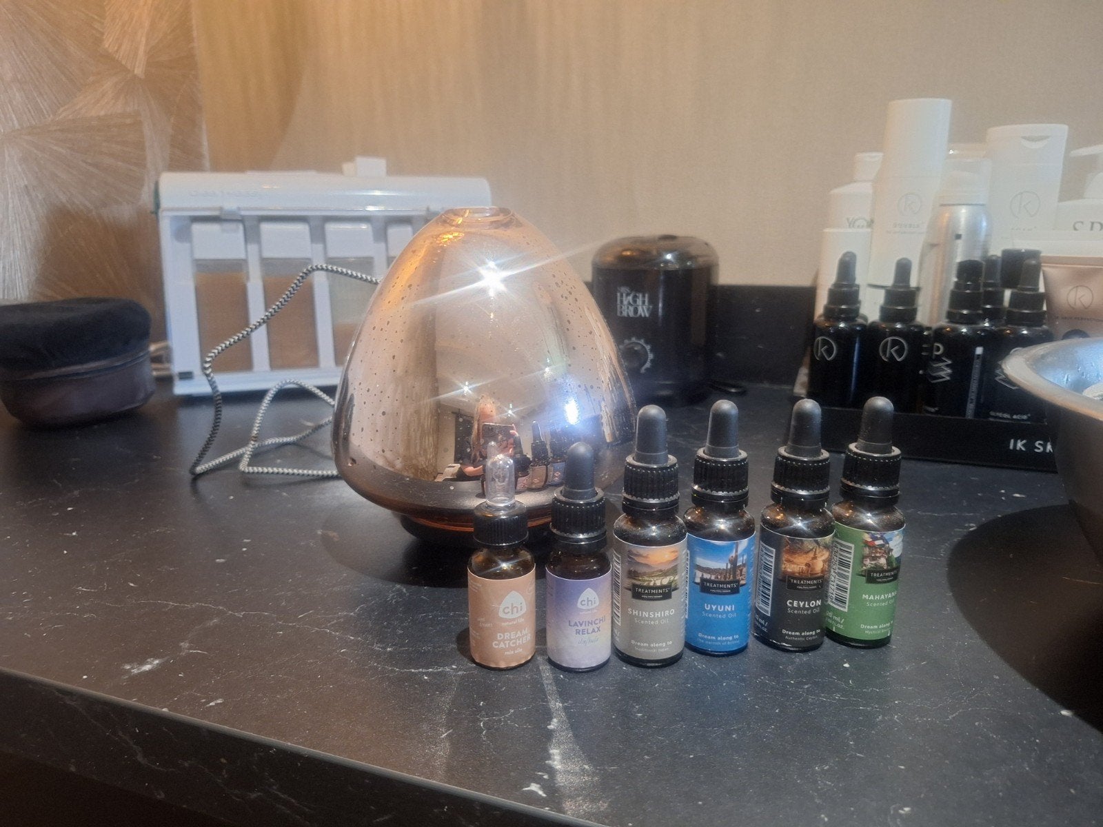 CHI Space Aroma Diffuser + eterische oliën, Ophalen of Verzenden, Zo goed als nieuw