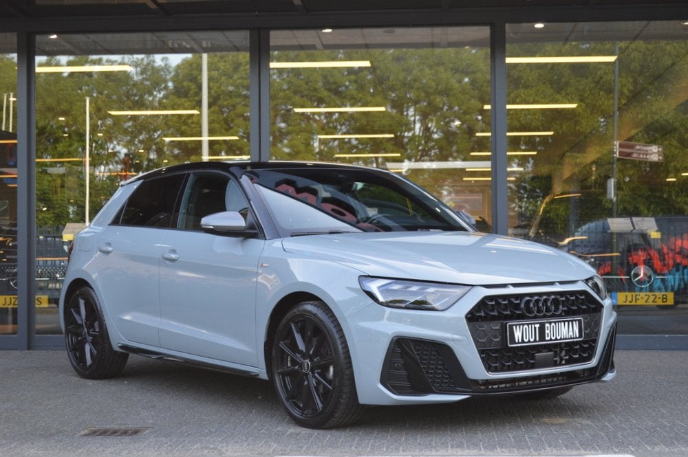 Audi A1 Sportback 35 TFSI S-Line Aut. Led Virtual Sfeer CarP, Auto's, Audi, 4 cilinders, 150 pk, Leder en Stof, Bedrijf