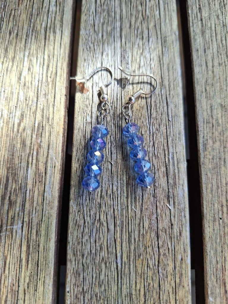 Mooie blauwe oorbellen !!, Ophalen of Verzenden, Zo goed als nieuw, Blauw, Overige materialen