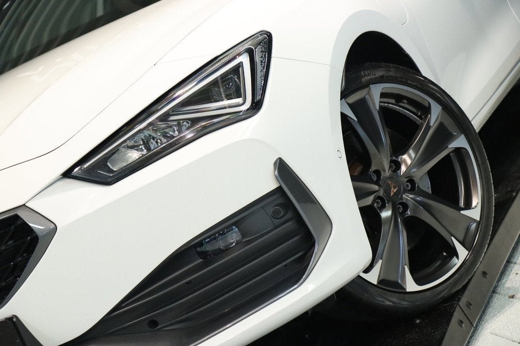 Cupra León