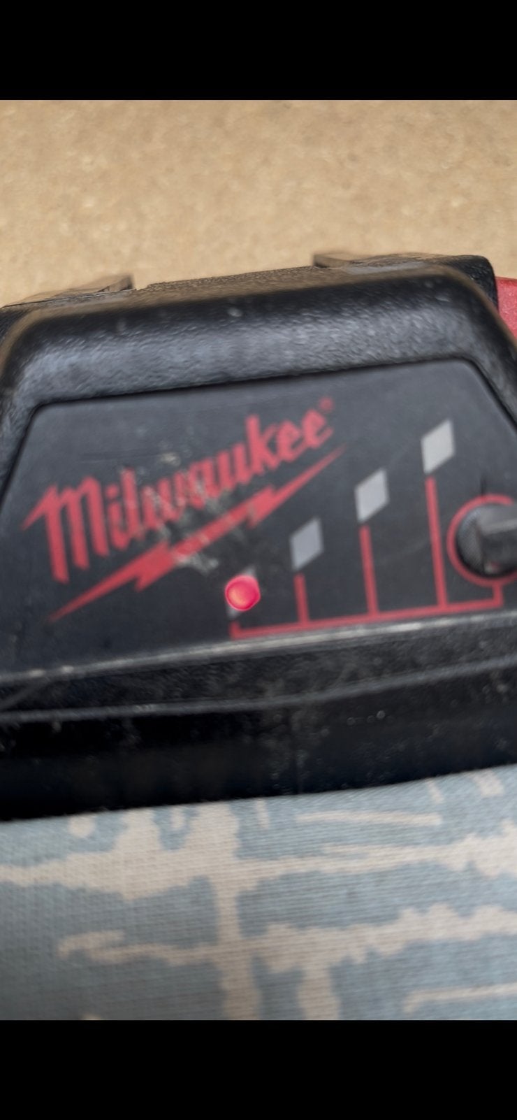 Milwaukee accu V28, Ophalen of Verzenden
