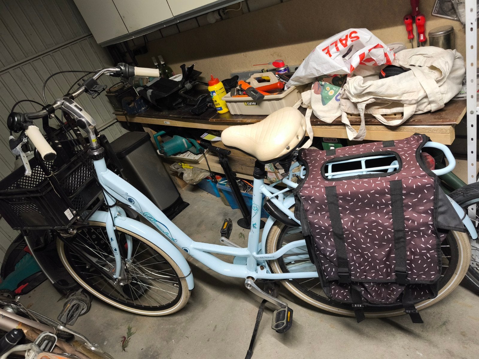 Lichtblauwe damesfiets met lage instap en fietstassen, Velgrem, 50 tot 53 cm, Ophalen, Overige merken