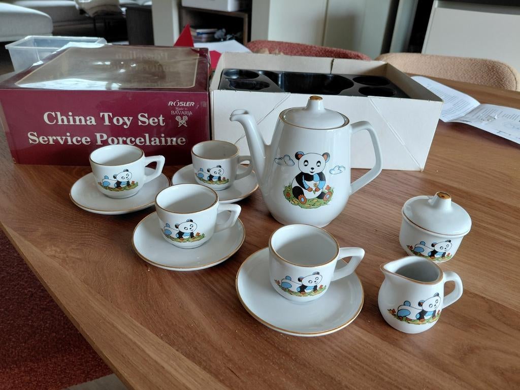 Kinderservies panda douwe egberts rosler made in bavaria, Ophalen of Verzenden, Zo goed als nieuw, Porselein, Kop en/of schotel