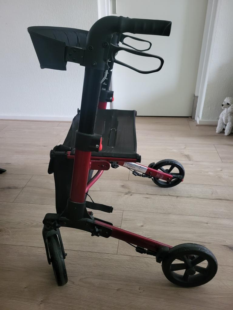 Opvouwbare rollator, Ophalen, Gebruikt