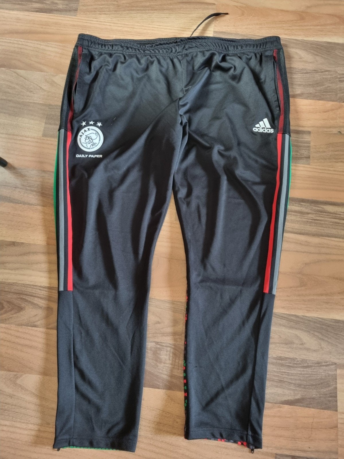 Adidas ajax broek 3xl
3xl
kijk ook bij mijn andere advertent, Blauw, Overige maten, Ophalen of Verzenden, Zo goed als nieuw