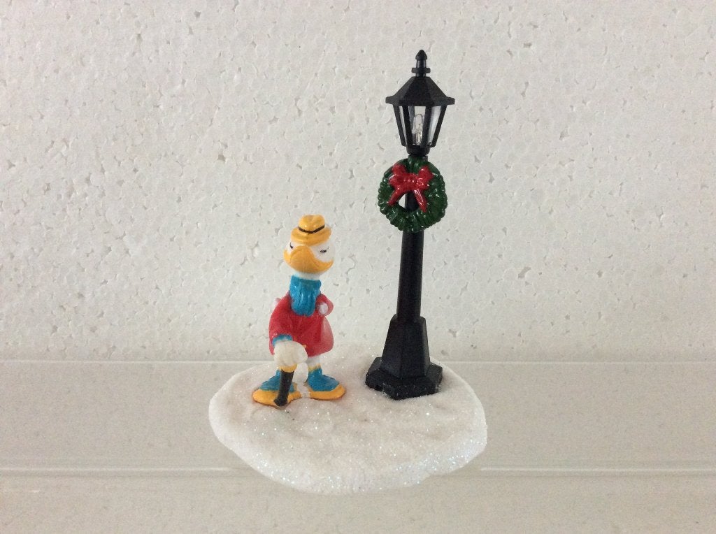 Disney Gus geluk - beeldje - kerstdorp, Verzamelen, Disney, Ophalen of Verzenden, Overige figuren, Zo goed als nieuw, Beeldje of Figuurtje