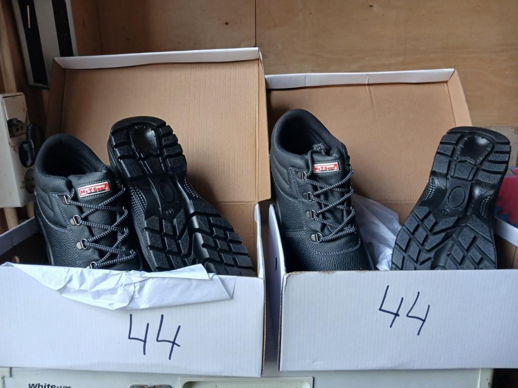 Werkschoenen mat 44, Ophalen of Verzenden