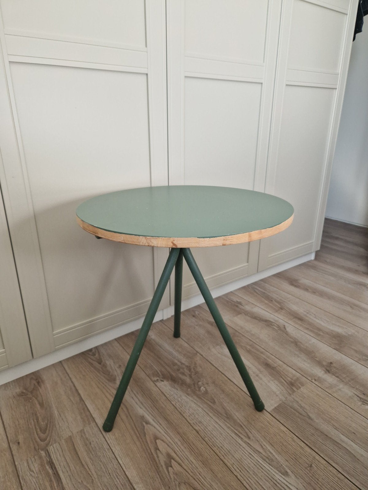 Bijzettafel Groen - Hoogte 56 cm, Breedte 50 cm, Ophalen