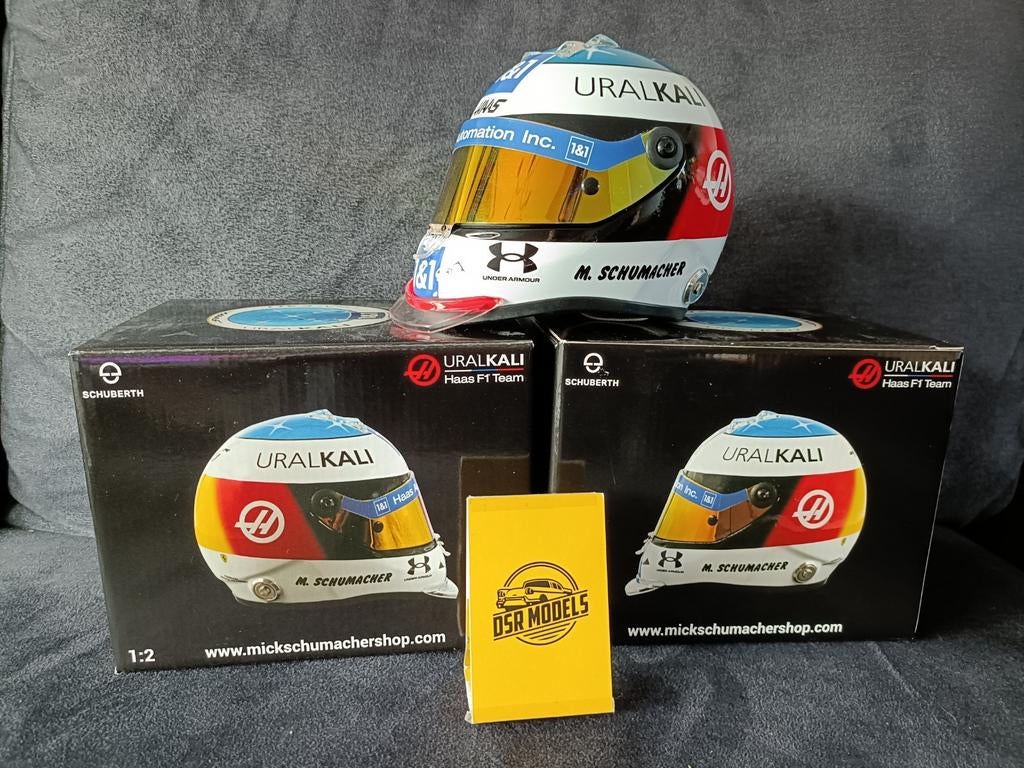 1:2 Helm van M Schumacher Sale, Verzamelen, Ophalen of Verzenden, Nieuw, Formule 1