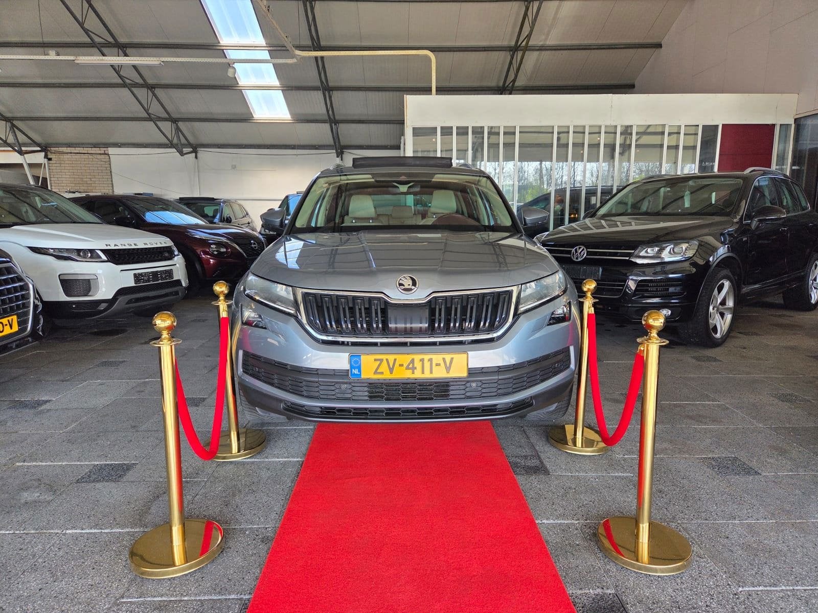 Skoda Kodiaq 2.0TDI AUTOMAAT PANO+ 7-PERSOON FULL!, Auto's, Euro 6, 4 cilinders, 7 stoelen, Bedrijf