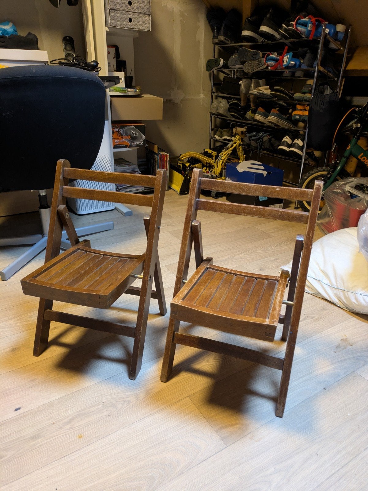 2 houten vintage kinder klapstoeltjes, Ophalen, Gebruikt, Twee, Bruin