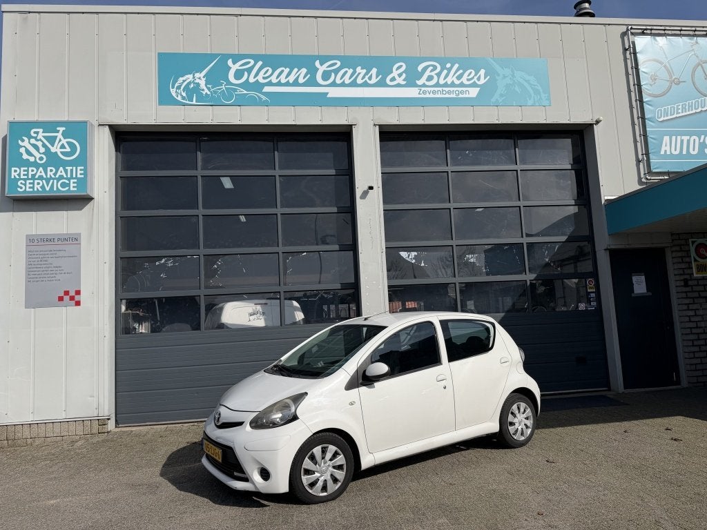 Toyota Aygo 1.0 VVT-i Aspiration (bj 2012), Auto's, Voorwielaandrijving, Euro 5, Gebruikt, 4 stoelen